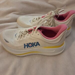 Hoka Bondi 9